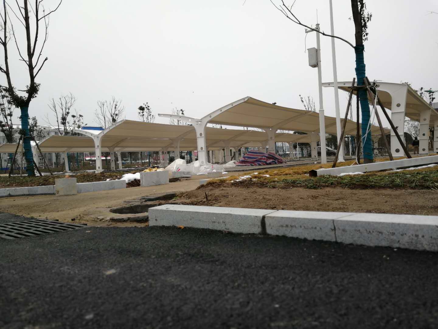 常德安乡县人民医院救护车停车棚膜结构(图4)